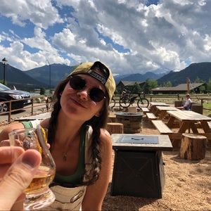 Meet your Posher, Allysa